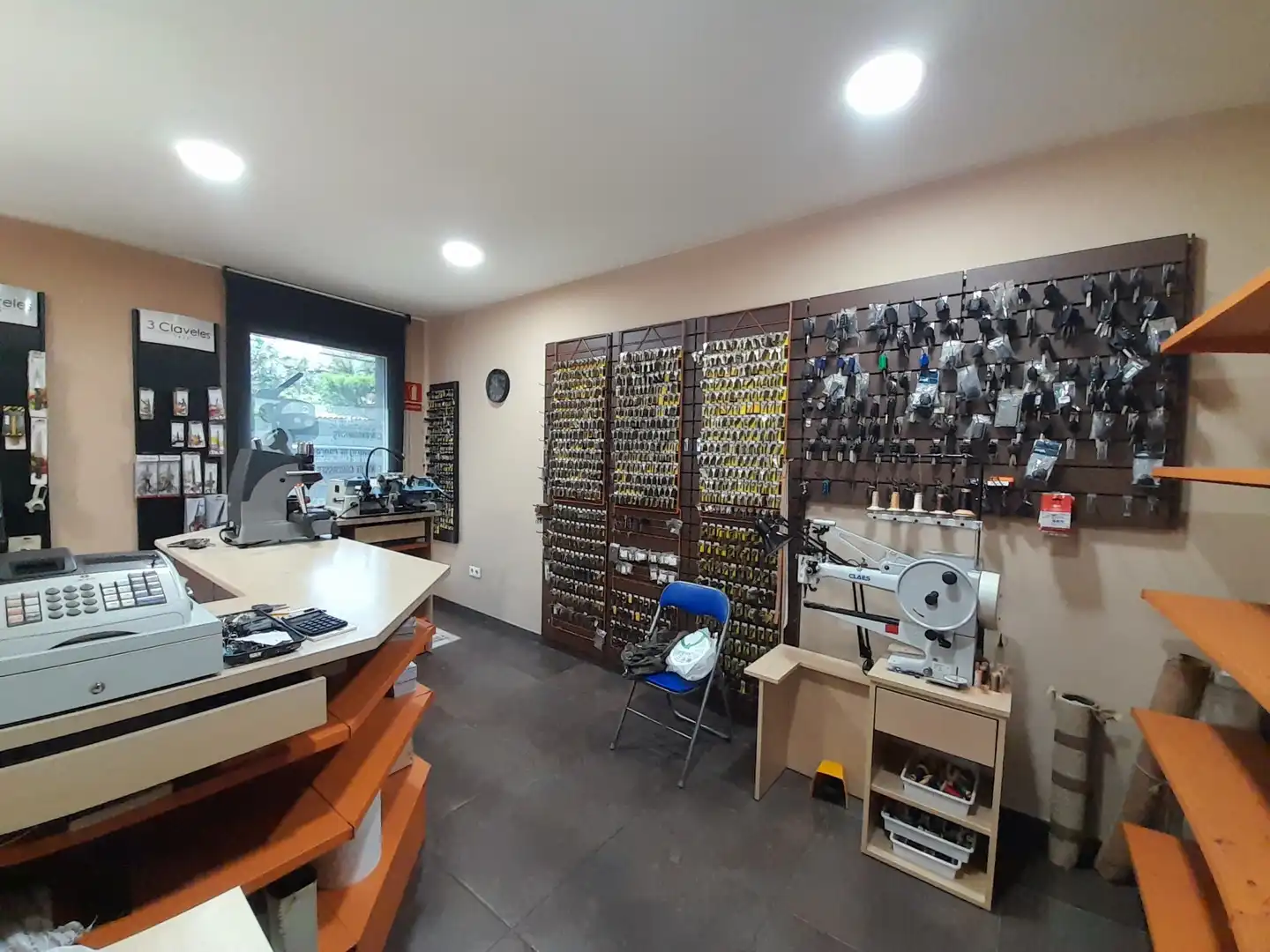 Business premises to rent in SANT JORDI