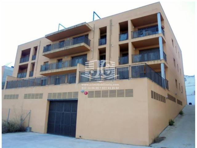Local comercial en Venta en Carretera en Els Guiamets