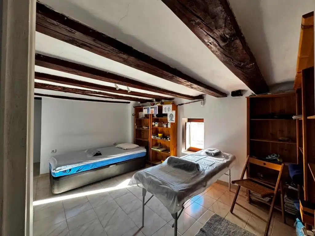 Casa adosada en venta en Calle de los Serranos de Aparicio, 11, Cretas