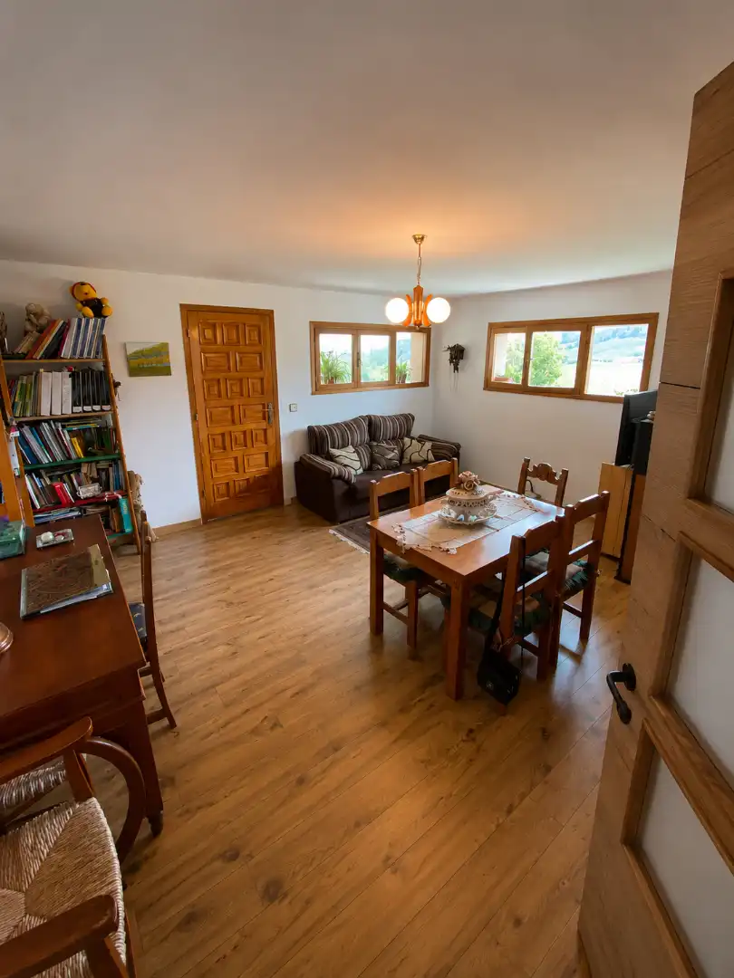 Comedor de Casa o chalet en venta en Gijón  con Calefacción, Jardín privado y Parquet