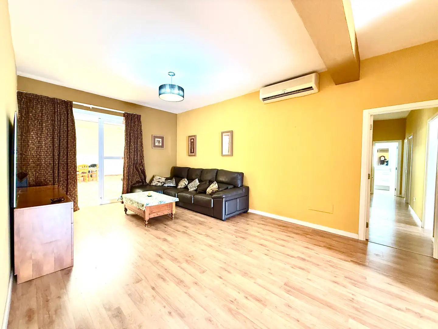 Sala de estar de Casa adosada en venta en Las Palmas de Gran Canaria con Parquet, Terraza y Trastero