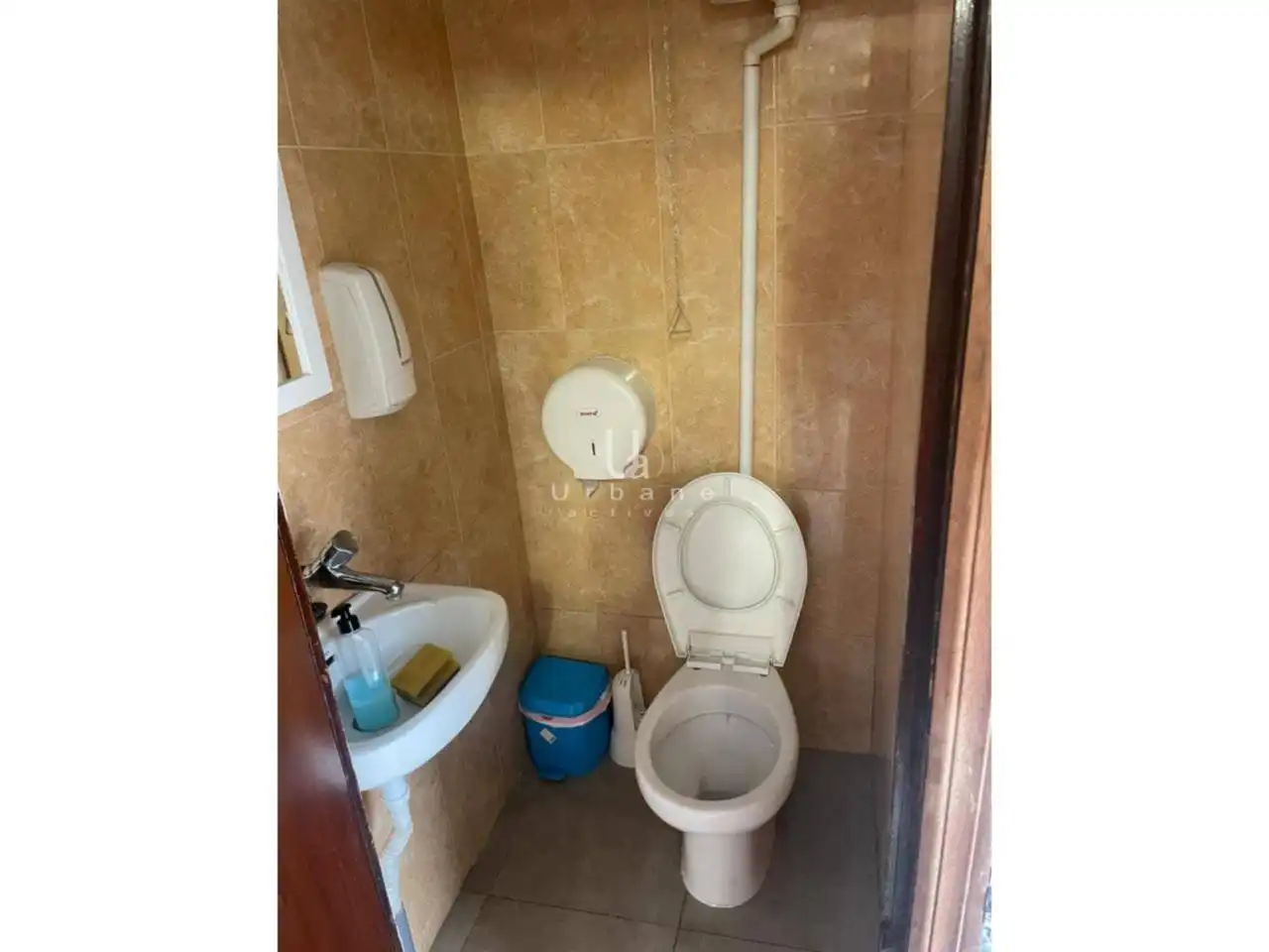 Bany de Casa o xalet en venda en Alzira amb Aire condicionat, Terrassa i Moblat