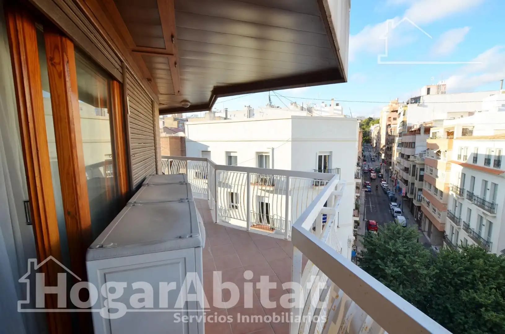 Vista exterior de Pis en venda en Alicante / Alacant amb Aire condicionat, Terrassa i Moblat