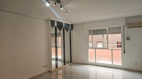 Foto 2 de Piso en venta en Calle de Valencia, La Avanzada - La Cueva, Fuenlabrada