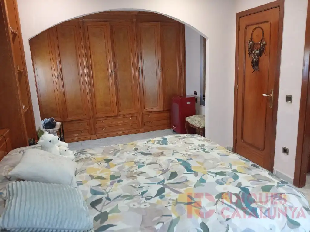 Dormitori de Casa o xalet en venda en Vilobí d'Onyar