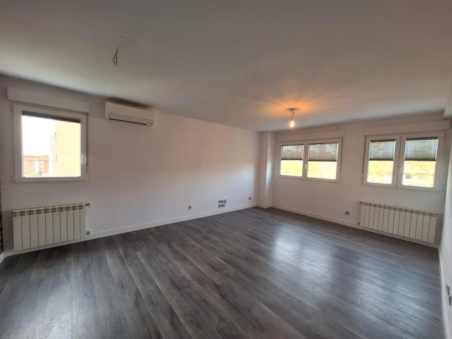 Sala d'estar de Dúplex en venda en Alcorcón amb Aire condicionat, Calefacció i Terrassa