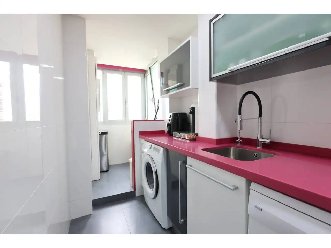 Cocina de Piso en venta en L'Hospitalet de Llobregat con Aire acondicionado, Calefacción y Parquet