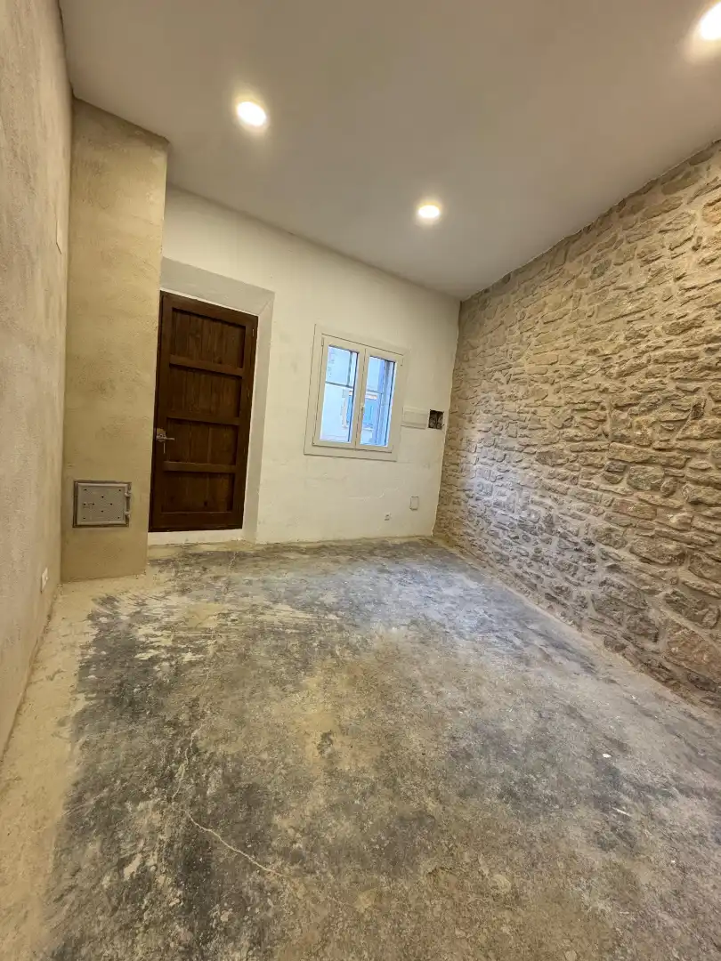 Local de alquiler en Avinguda Nostra Senyora de Montserrat, Sant Julià de Vilatorta