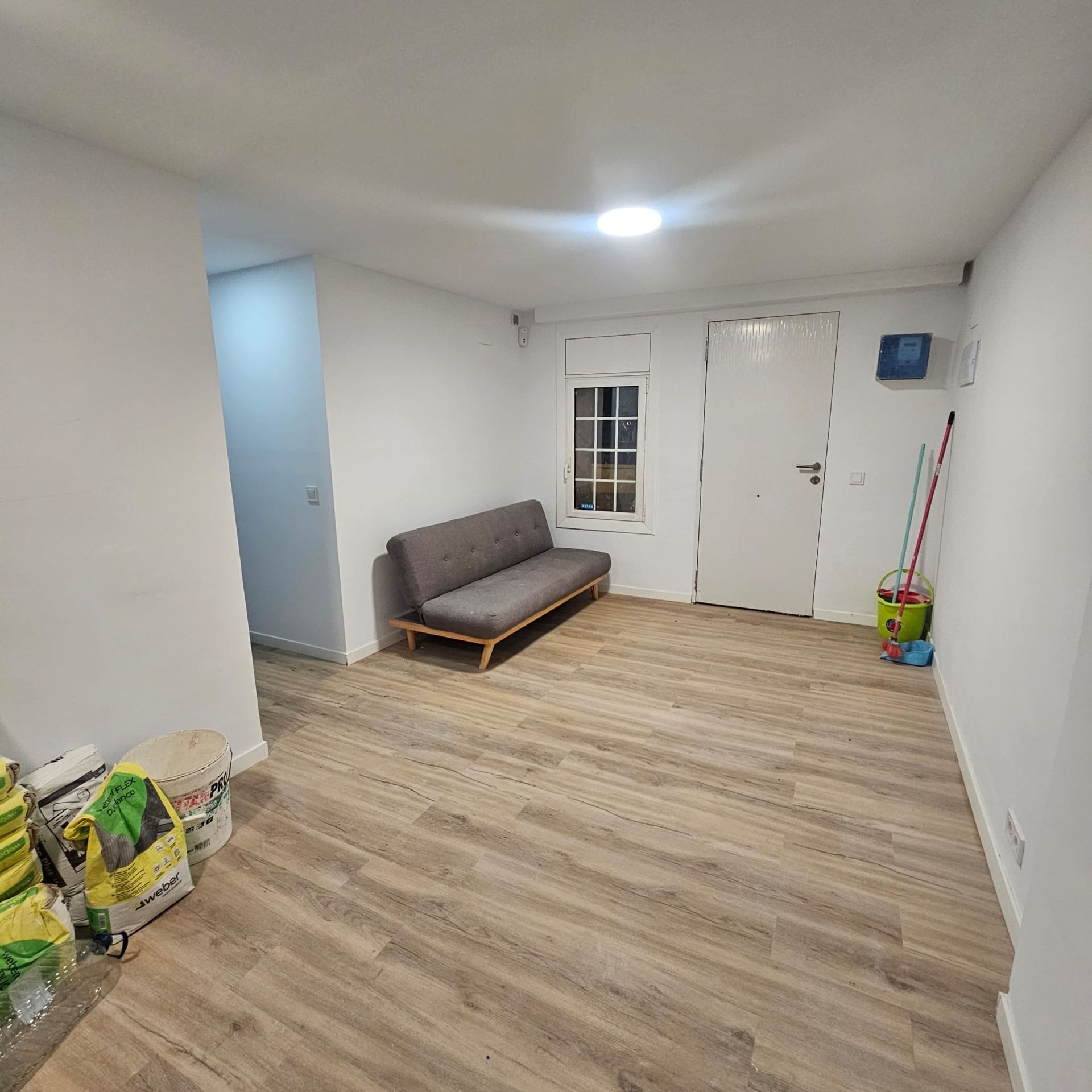 Local de alquiler en Terrassa con Calefacción, Parquet y Alarma