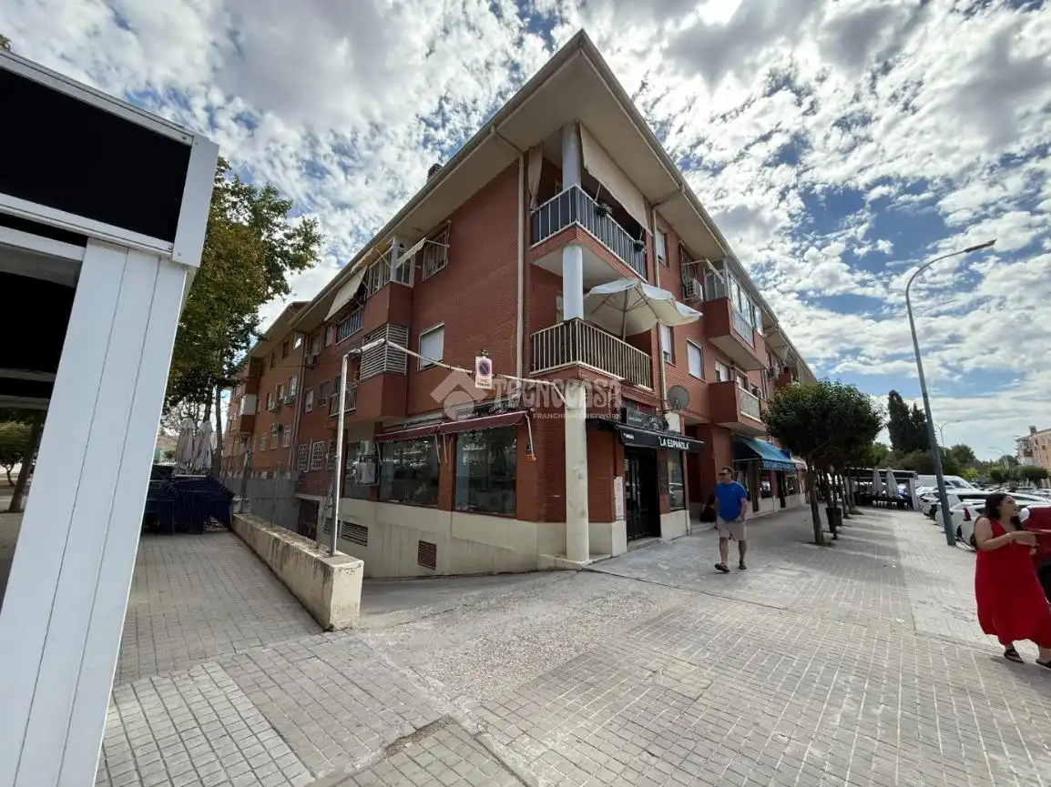 Piso en venta en Velilla de San Antonio, imagen 2