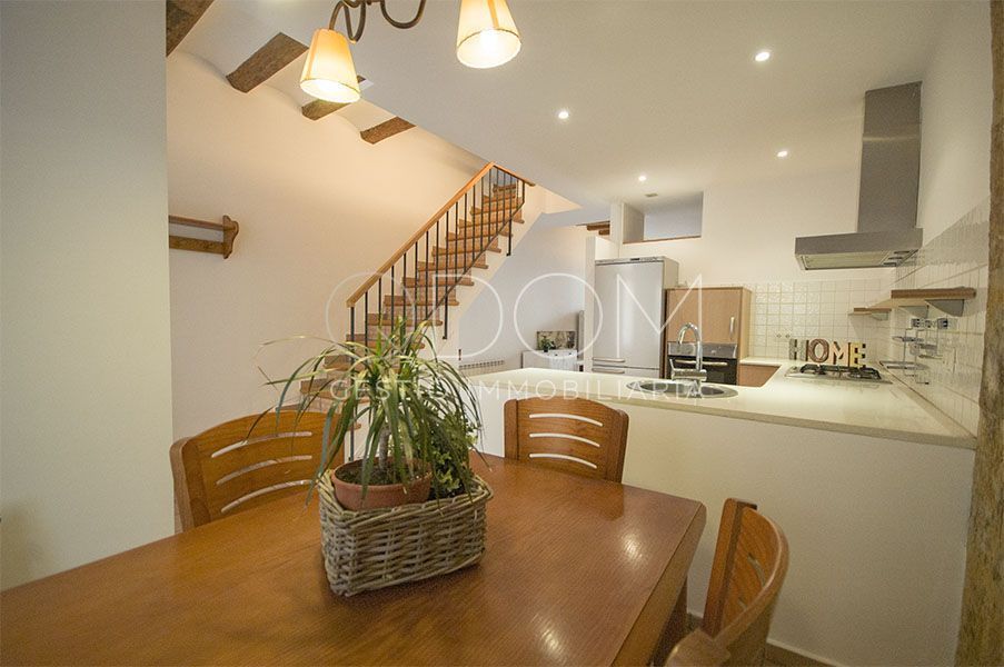 Cocina de Casa adosada en venta en Premià de Mar con Aire acondicionado, Calefacción y Jardín privado