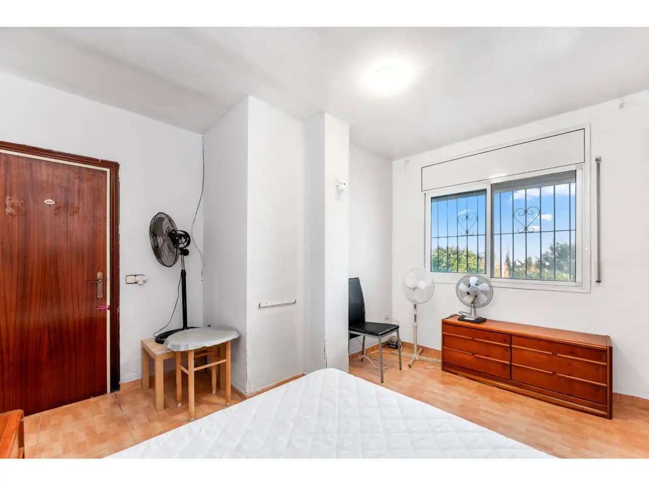 Dormitori de Casa o xalet en venda en Vilanova i la Geltrú amb Aire condicionat i Jardí privat