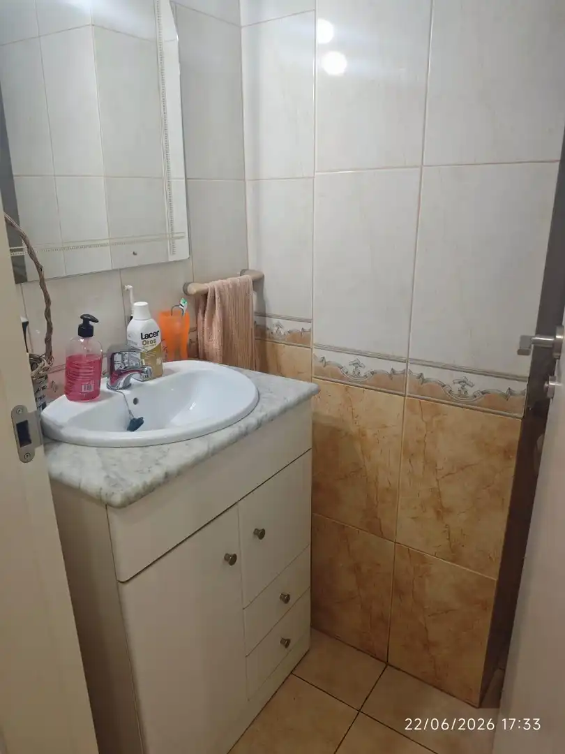 Bathroom of Flat for sale in Valencia  with Air Conditioner and Parquet flooring
