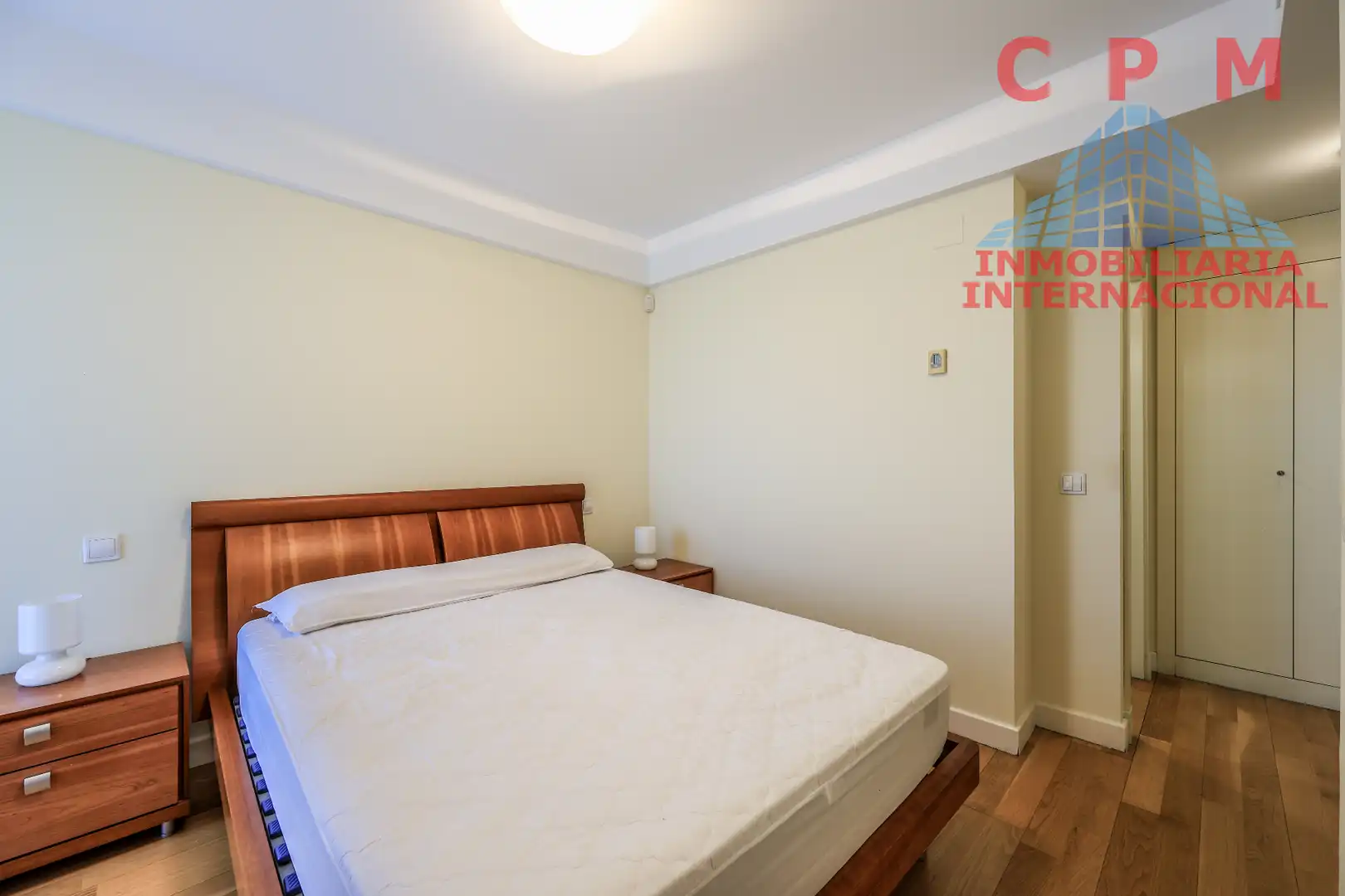 Schlafzimmer von Wohnung zur Miete in Madrid mit Klimaanlage, Heizung und Parkett
