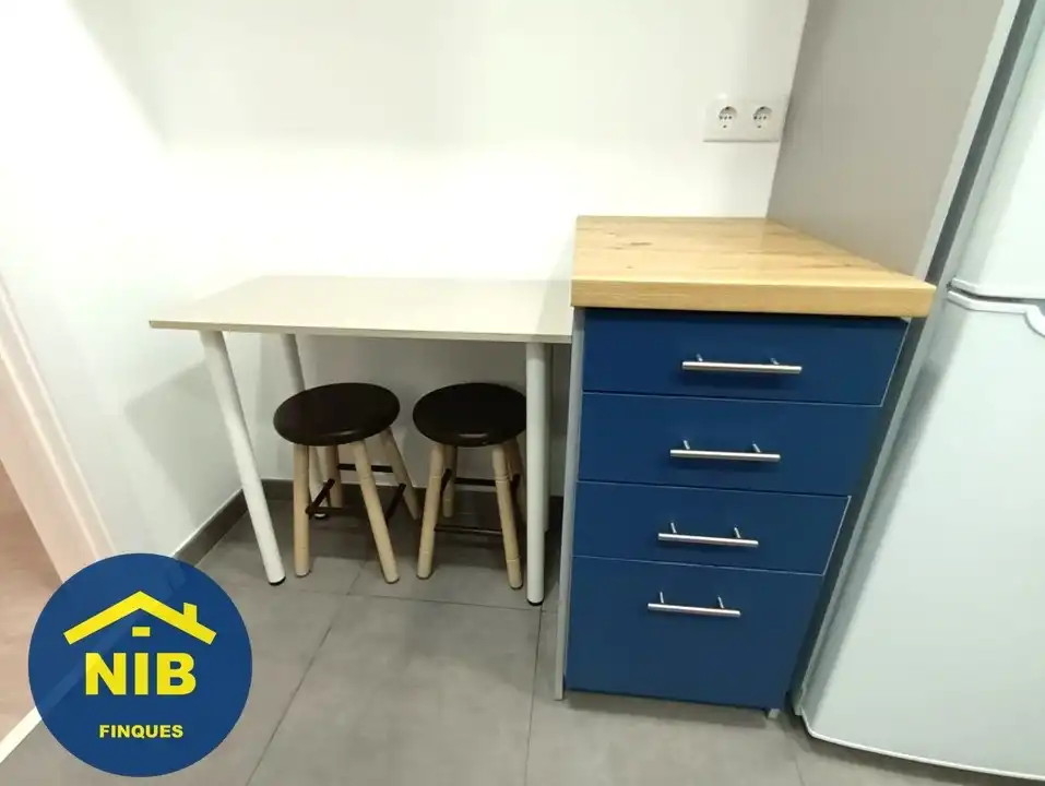 Piso en venta en Barcelona con Calefacción, Parquet y Horno