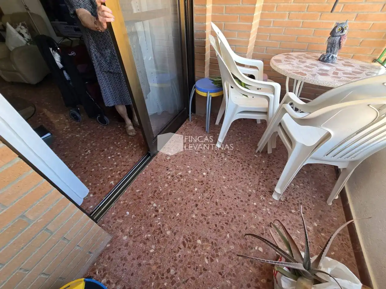 Terrassa de Pis en venda en San Vicente del Raspeig / Sant Vicent del Raspeig amb Moblat, Balcó i Piscina comunitària
