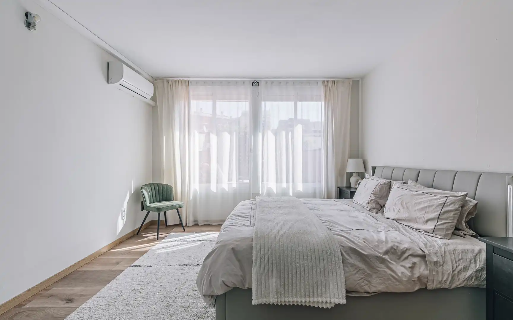 Habitación de Ático en venta en Badalona con Aire acondicionado, Calefacción y Terraza