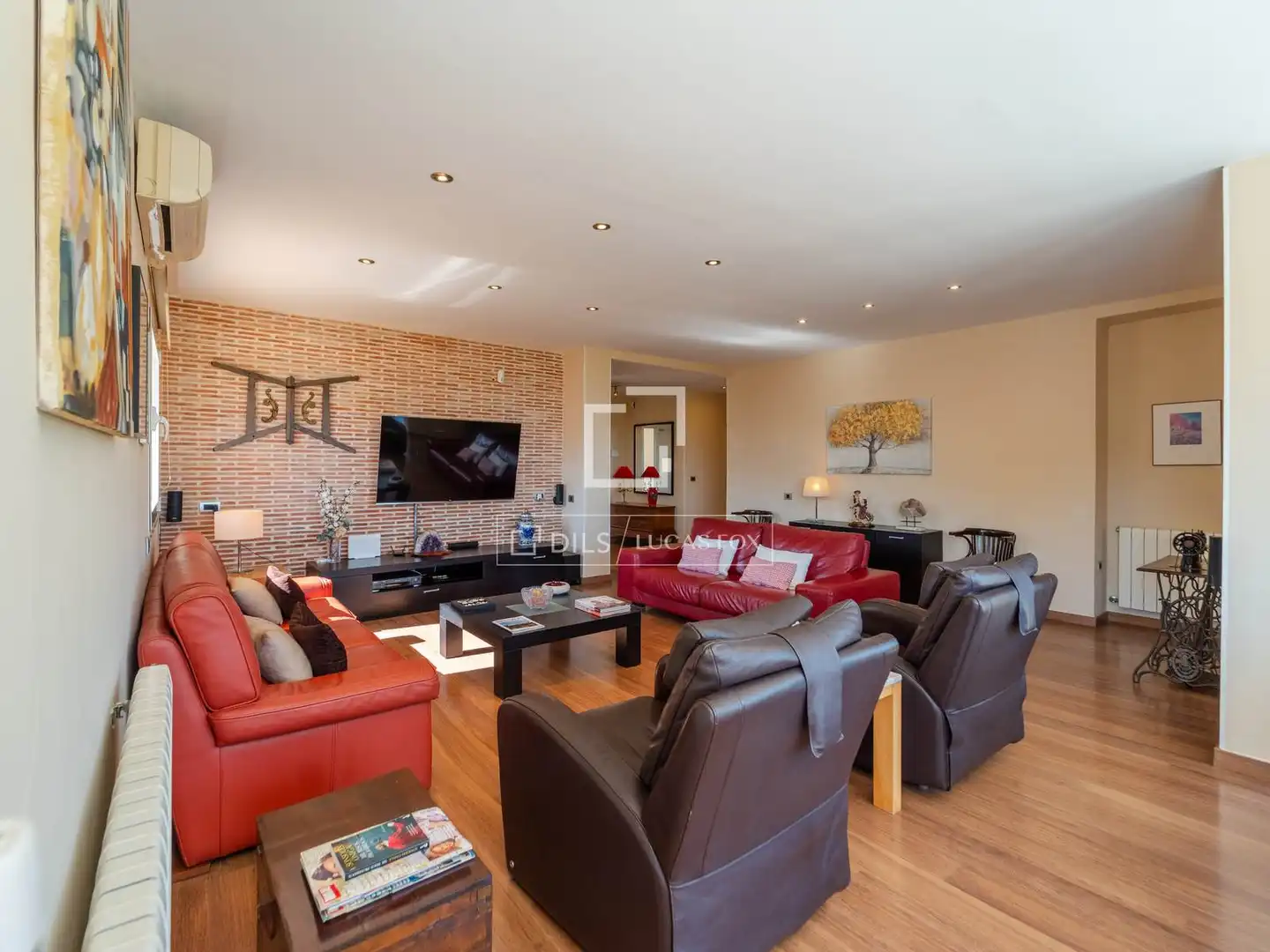 Living room of Houses for sale in Sagunto / Sagunt  with Air Conditioner, Heating and Private garden