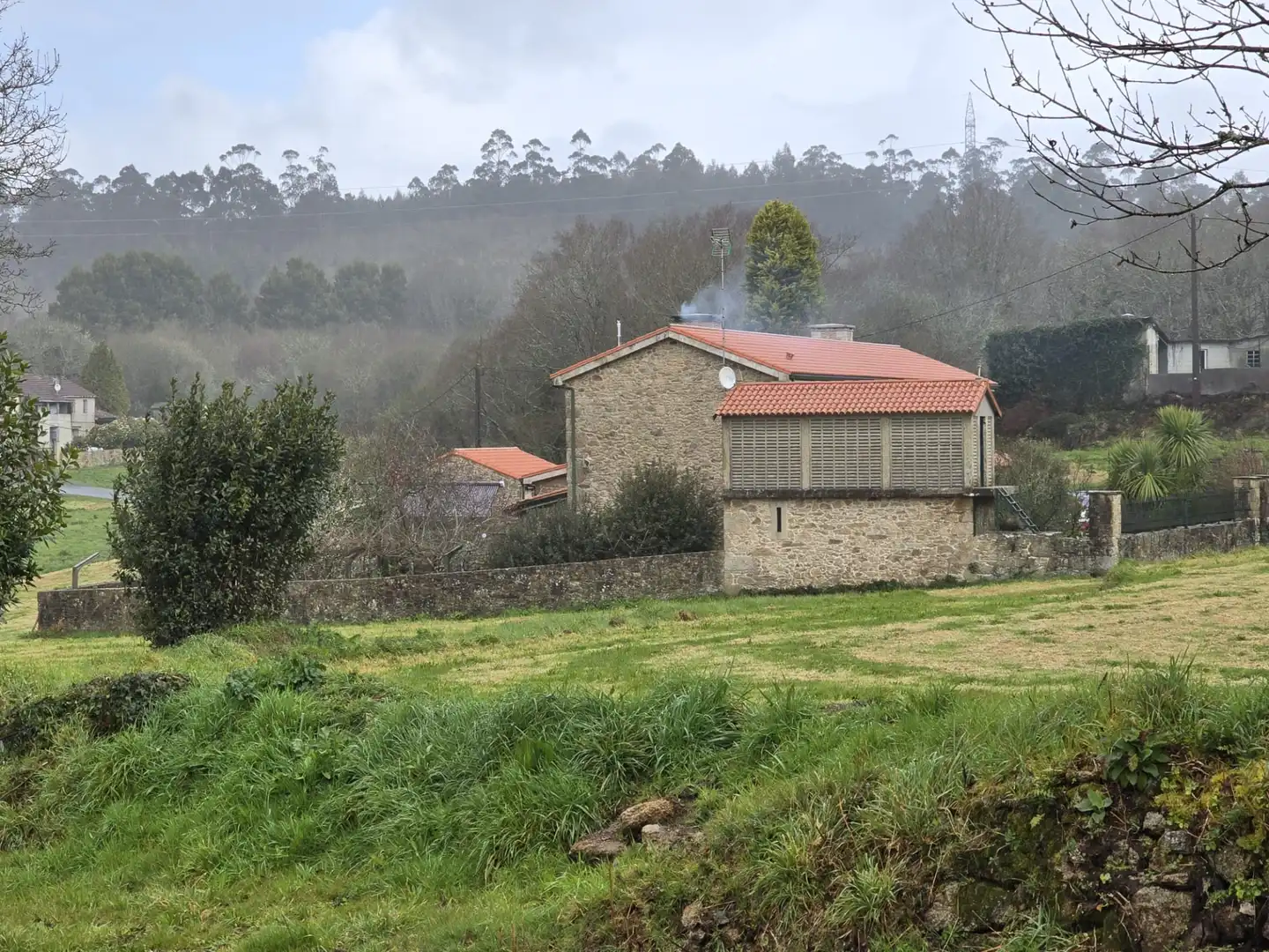 Vista exterior de Finca rústica en venda en Cerceda amb Jardí privat