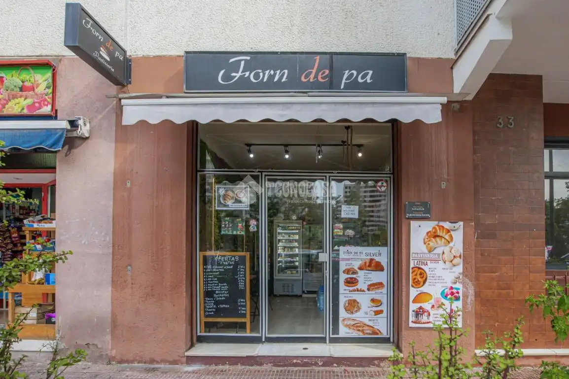 Local en venda en L'Hospitalet de Llobregat amb Aire condicionat