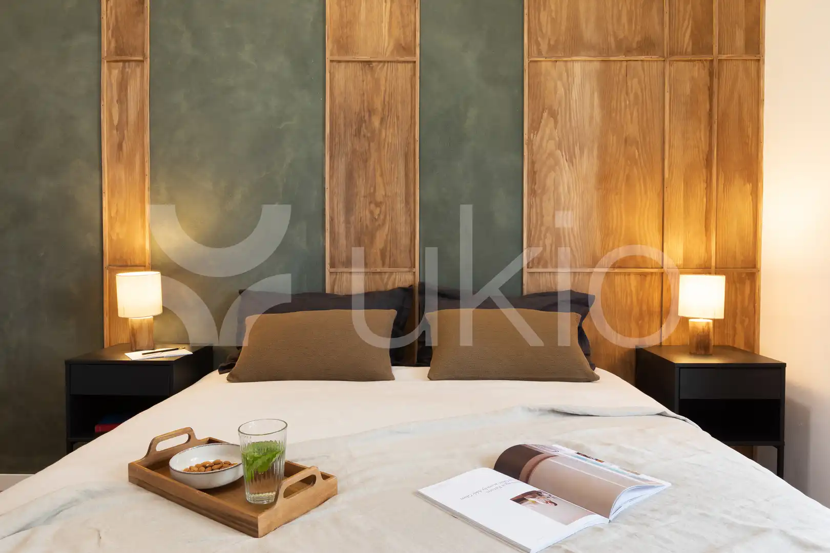 Dormitori de Apartament de lloguer en Barcelona amb Aire condicionat, Calefacció i Moblat