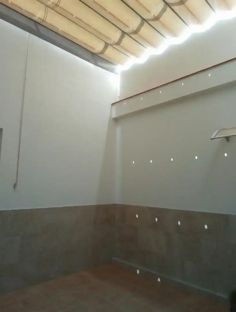 Casa adosada en venda en Camas amb Forn