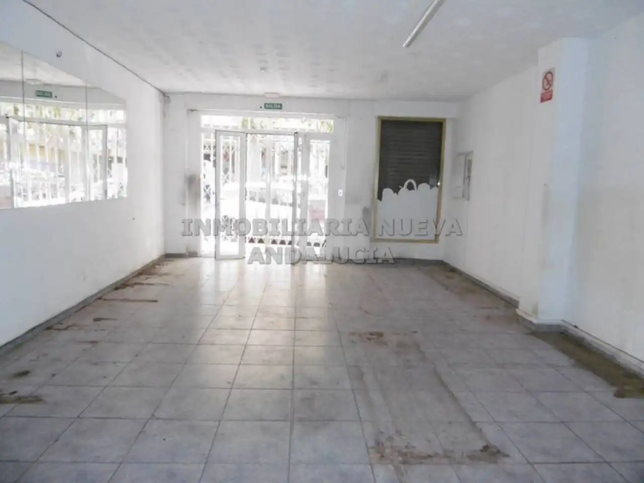 Local comercial de lloguer a Plaza de Toros - Santa Rita