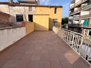 Maison à vendre à Nucli Urbà