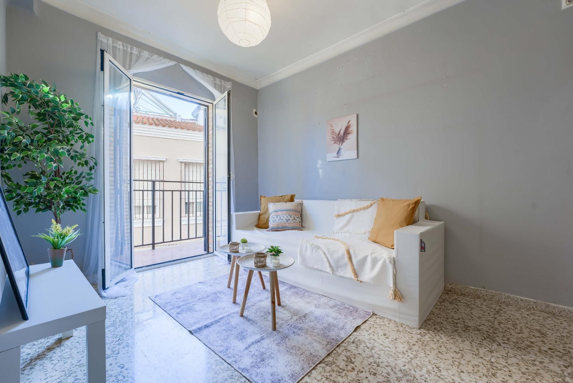 Bedroom of Flat for sale in Gelves  with Balcony