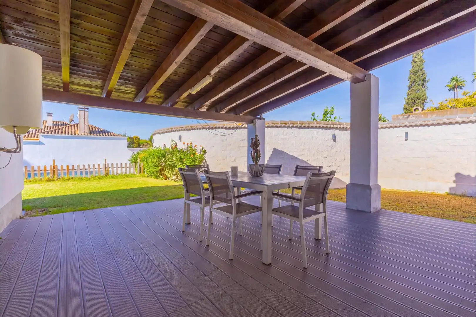 Terrassa de Casa o xalet en venda en Montequinto amb Aire condicionat, Calefacció i Jardí privat