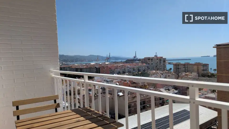 Terrassa de Apartament per a compartir en Málaga amb Aire condicionat, Terrassa i Moblat