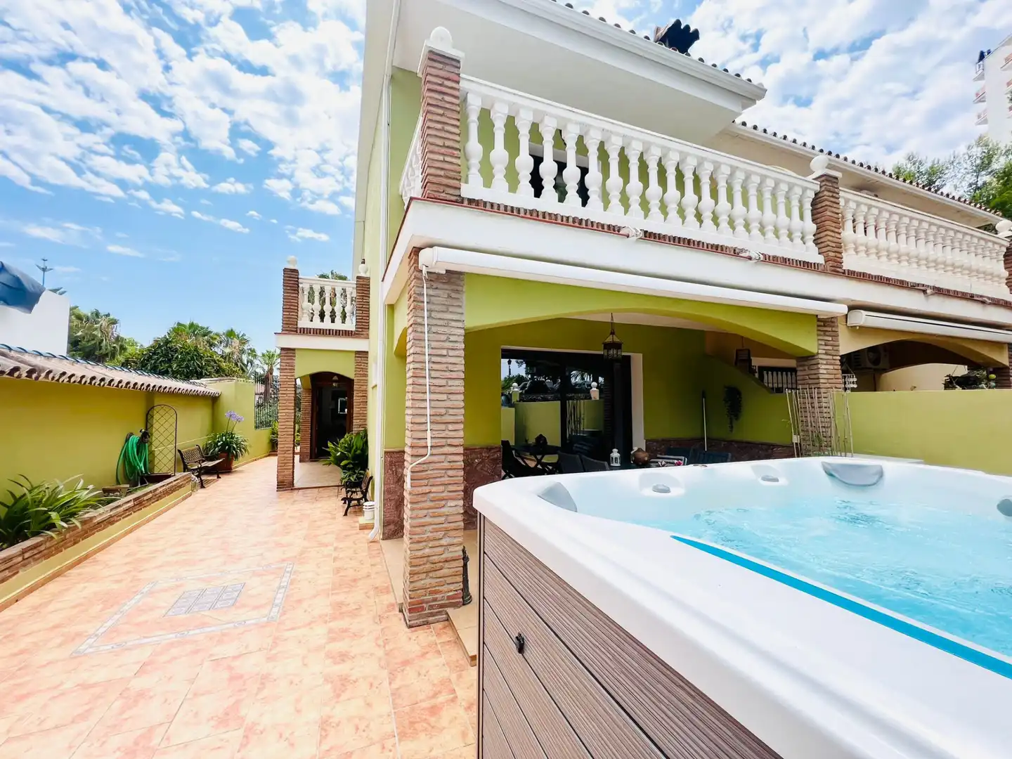 Casa amb piscina en venda a Nueva Andalucía
