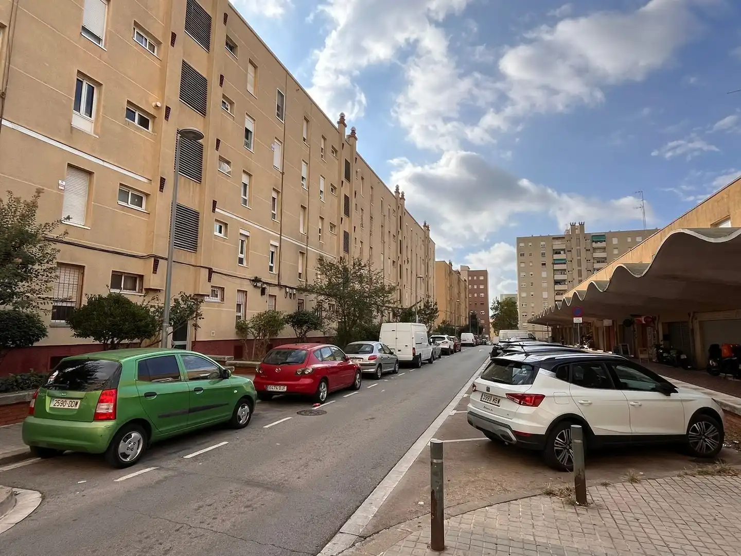 Vista exterior de Local de alquiler en Sabadell
