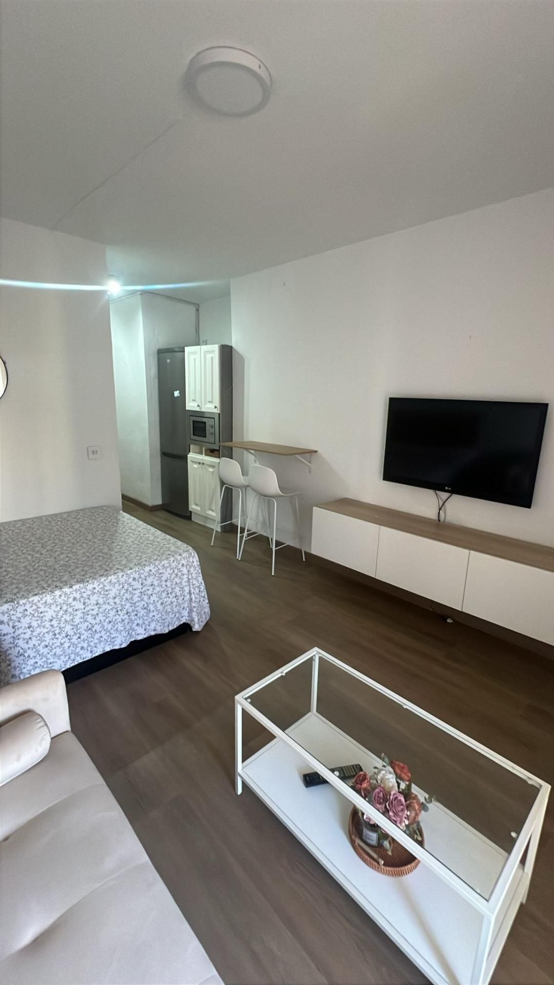 Dormitori de Estudi de lloguer en Torremolinos amb Terrassa i Piscina comunitària