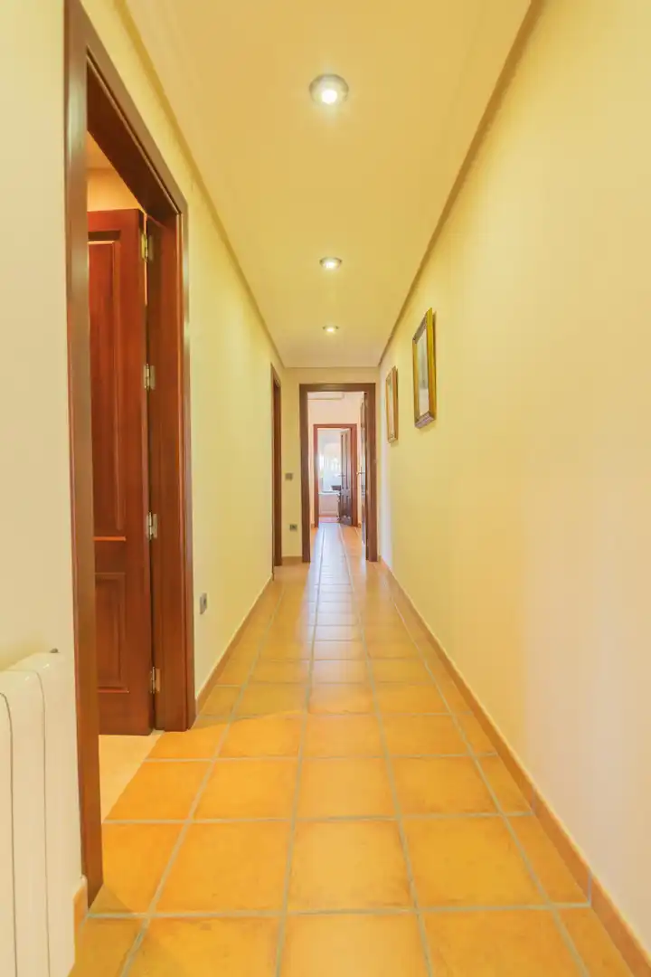 Chalet con piscina en venta en Pueblo - Urbanizaciones, imagen 13