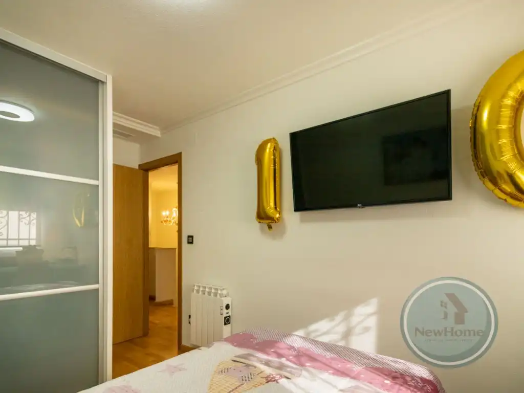Habitación de Casa o chalet en venta en Elche / Elx con Aire acondicionado, Terraza y Balcón