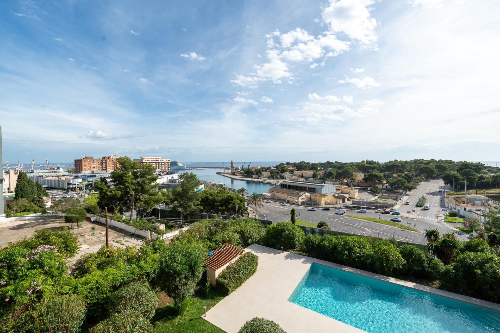Piscina de Casa o xalet en venda en  Palma de Mallorca amb Jardí privat, Terrassa i Balcó