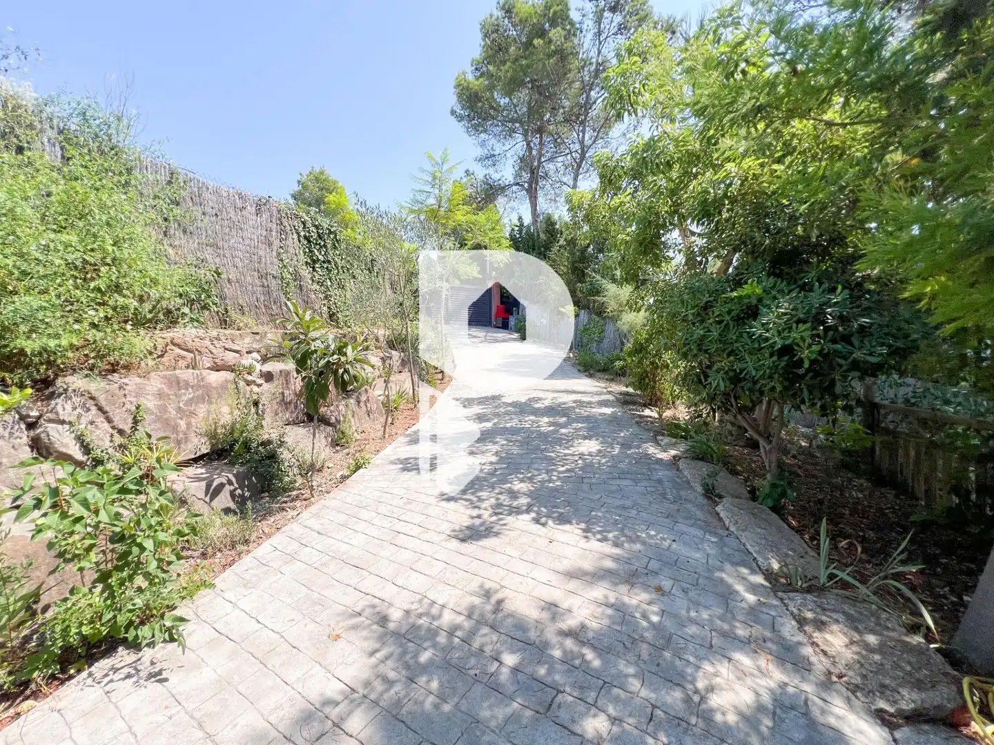 Garden of Houses for sale in Pallejà  with Heating, Private garden and Terrace