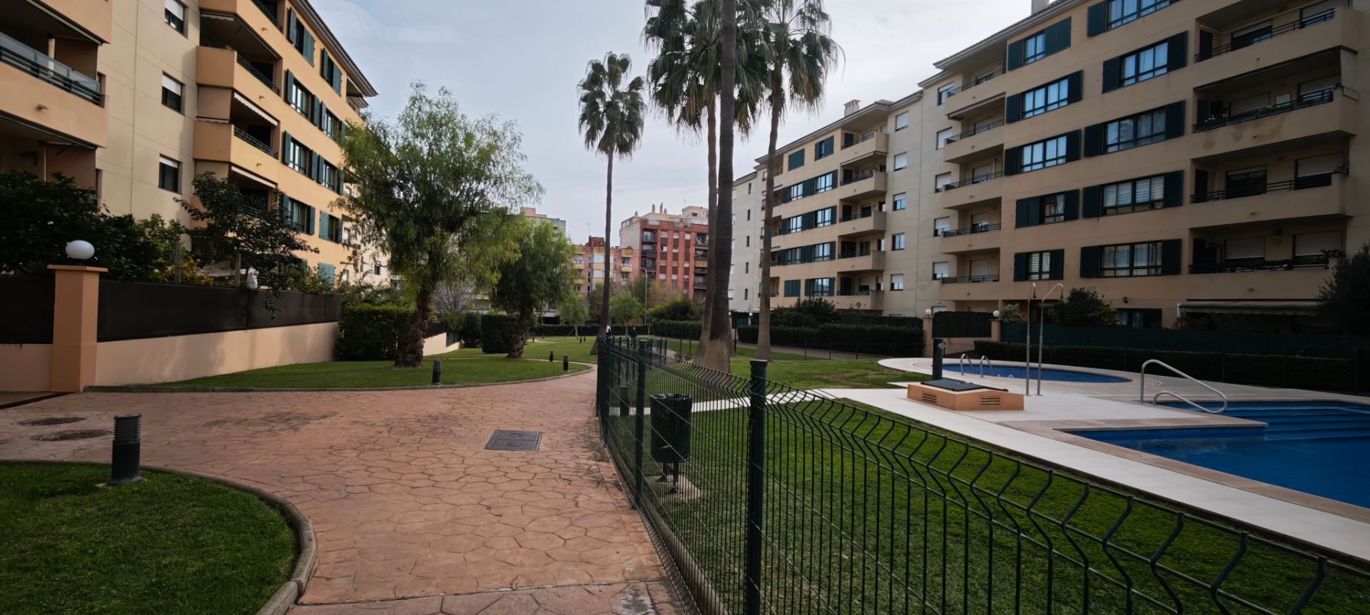 Vista exterior de Pis de lloguer en  Palma de Mallorca amb Aire condicionat, Terrassa i Forn