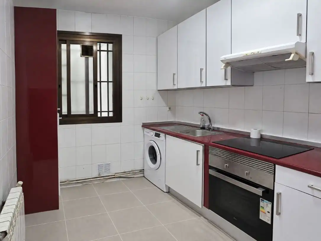 Cocina de Piso en venta en  Madrid Capital