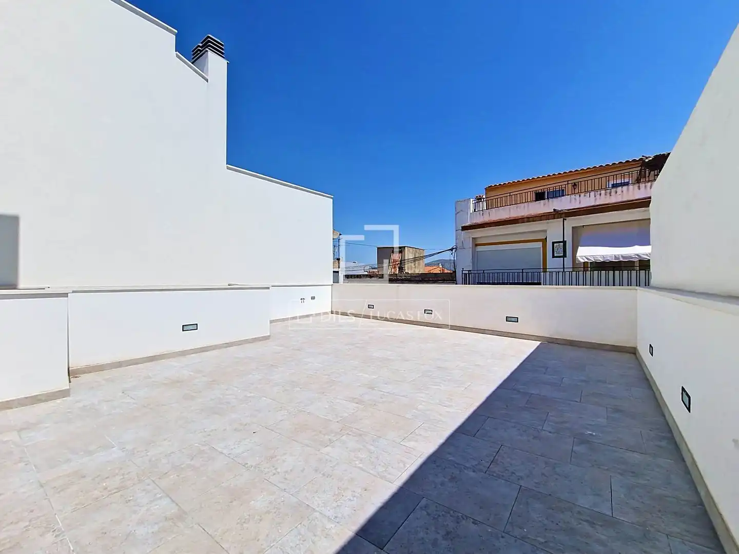 Terrassa de Casa o xalet en venda en Vilanova i la Geltrú amb Aire condicionat, Calefacció i Terrassa