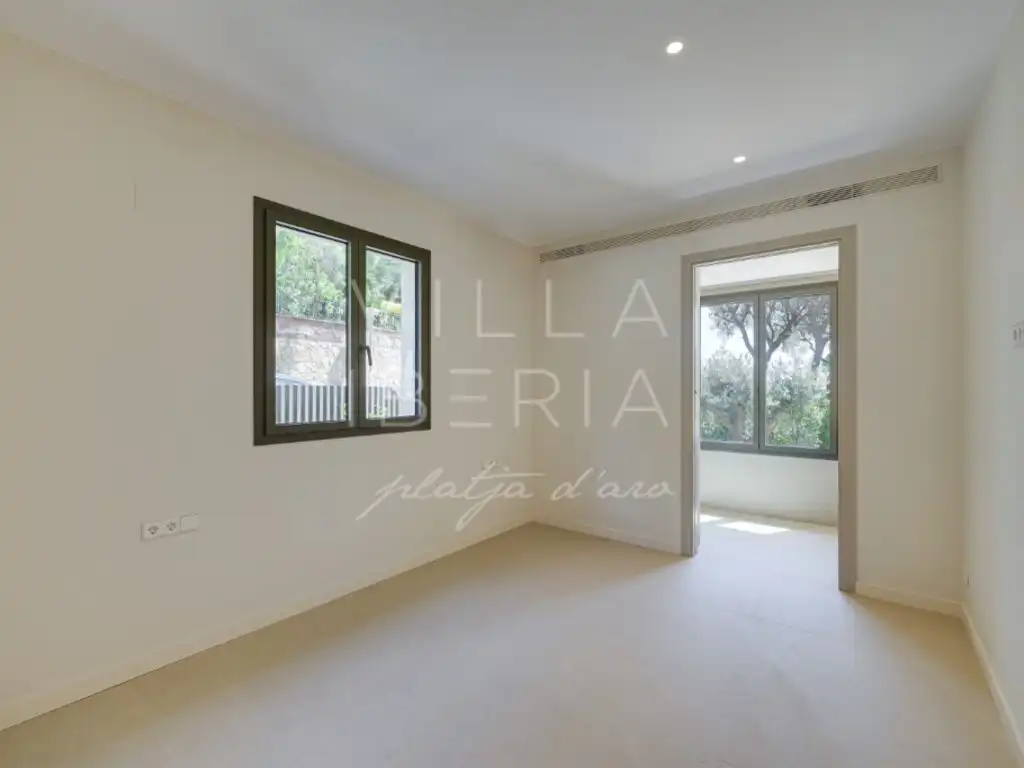 Dormitori de Casa o xalet en venda en Castell d'Aro, Platja d'Aro i s'Agaró amb Aire condicionat, Calefacció i Jardí privat