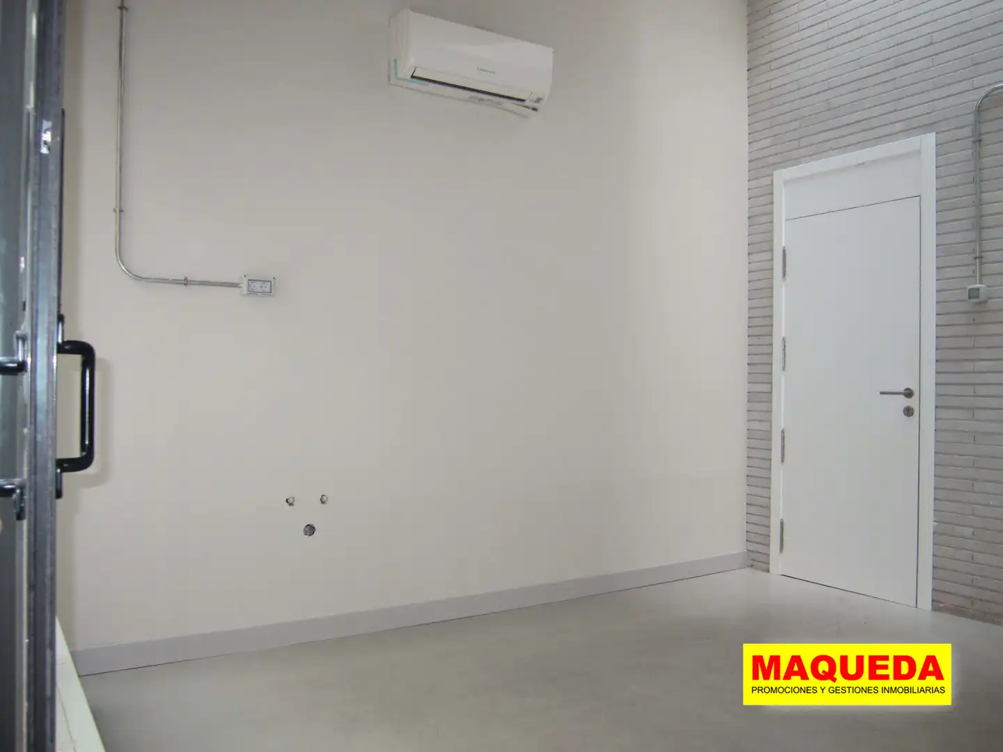 Loft zum Verkauf in Alcorcón mit Klimaanlage, Heizung und Privatgarten