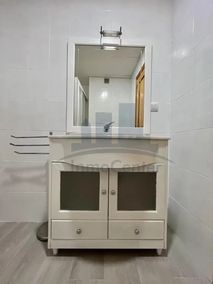 Bathroom of Flat for rent in Badajoz  with Furnished