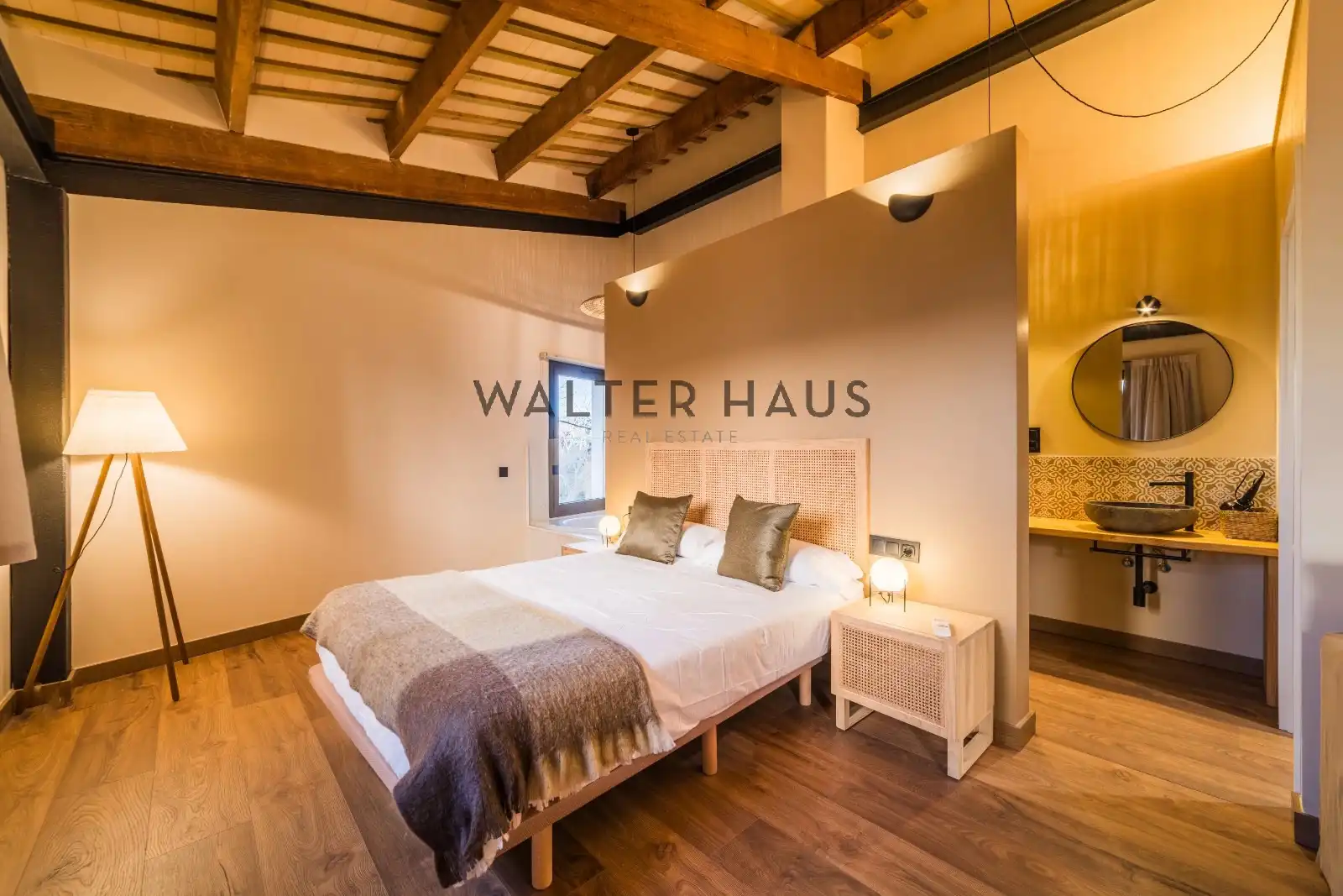 Habitación de Finca rústica en venta en Santa Cristina d'Aro con Calefacción, Jardín privado y Parquet