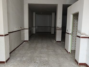 Local comercial en venda a Andújar