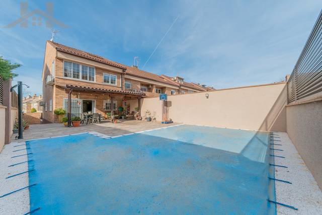 Casa-chalet en Venta en Calle de Calpe, 146 en Urbanización el Mediterráneo