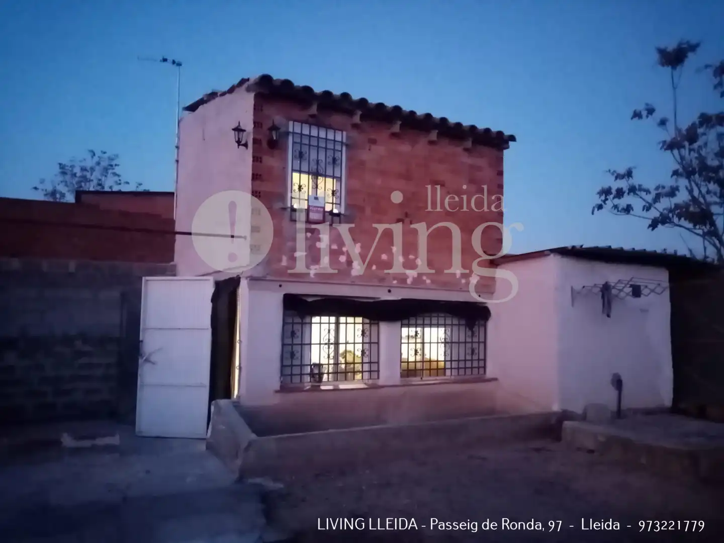 Außenansicht von Country house zum Verkauf in Vilanova de la Barca mit Privatgarten, Abstellraum und Schwimmbad