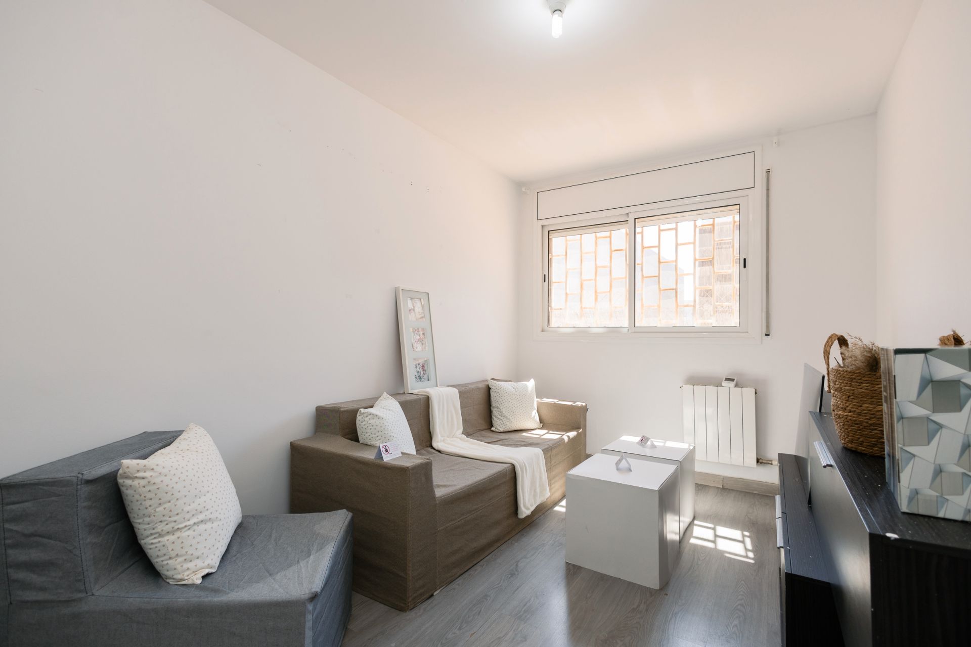 Bedroom of Flat for sale in Cornellà de Llobregat  with Heating, Parquet flooring and Storage room