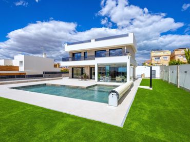 Villa avec piscine à vendre à Nueva Torrevieja - Aguas Nuevas